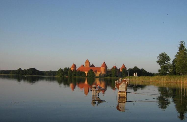 Отель Ezerkiemis Тракай Экстерьер фото